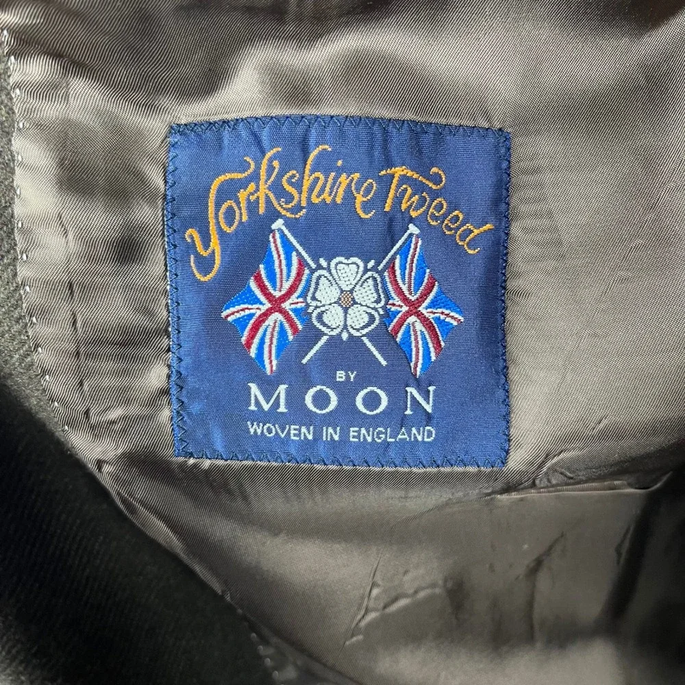 Brooks Brothers or pockets soft